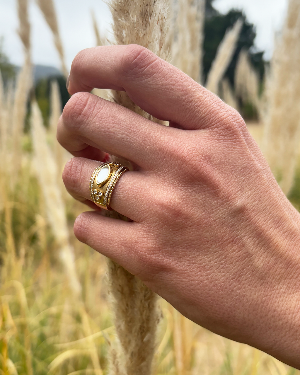 Anillo Madre Perla Vintage